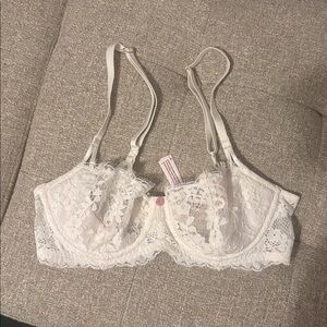 Victoria's Secret White Unlined Lace Demi Bra 32C